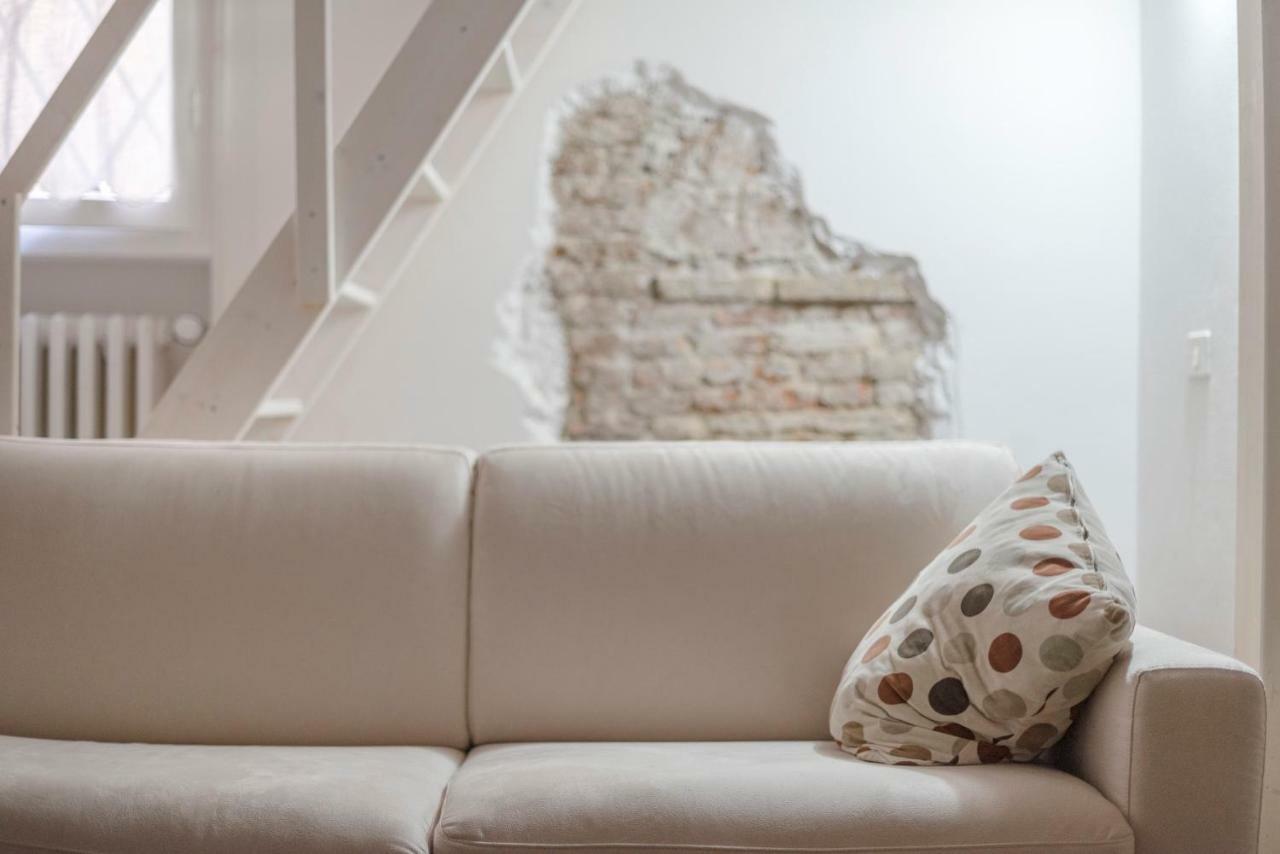 Апартаменты New Loft In The Heart Of Bologna 2 Экстерьер фото